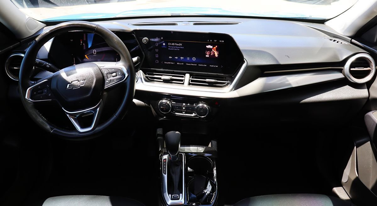 Used 2025 Chevrolet Trax ACTIV w/ Driver Confidence Package FWD image 35