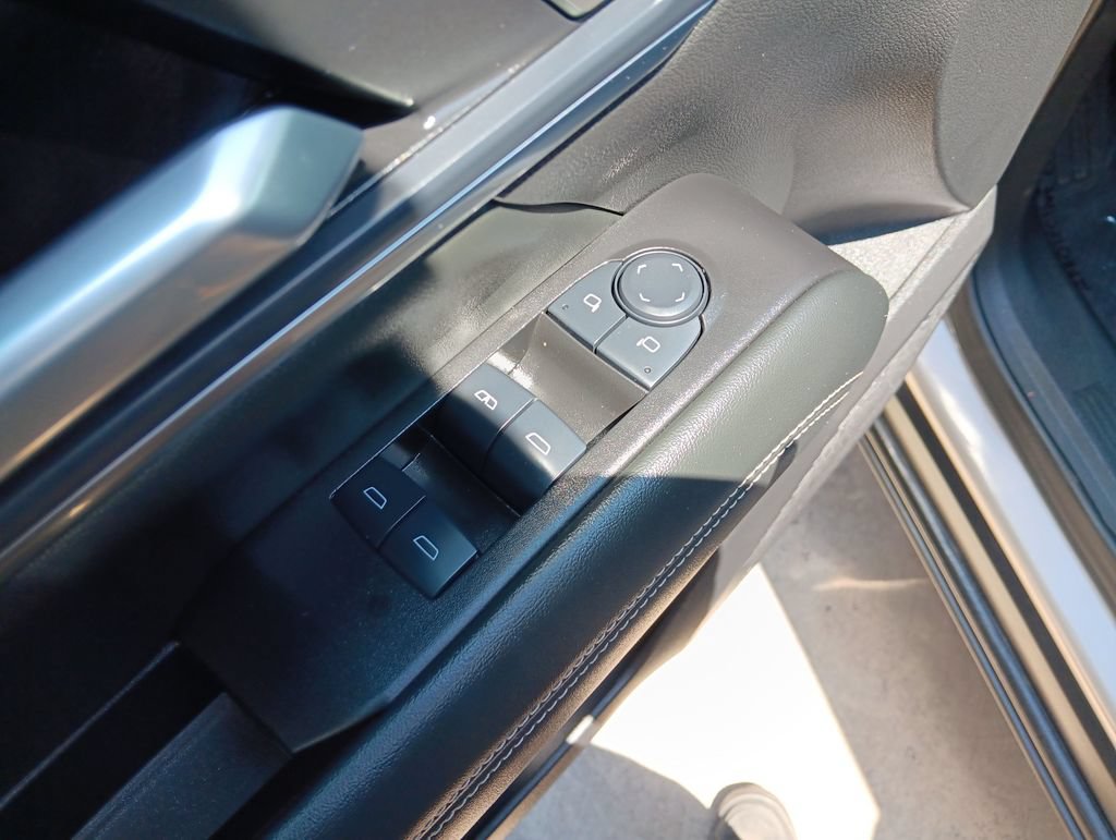Used 2025 GMC Terrain Elevation AWD/4WD image 11