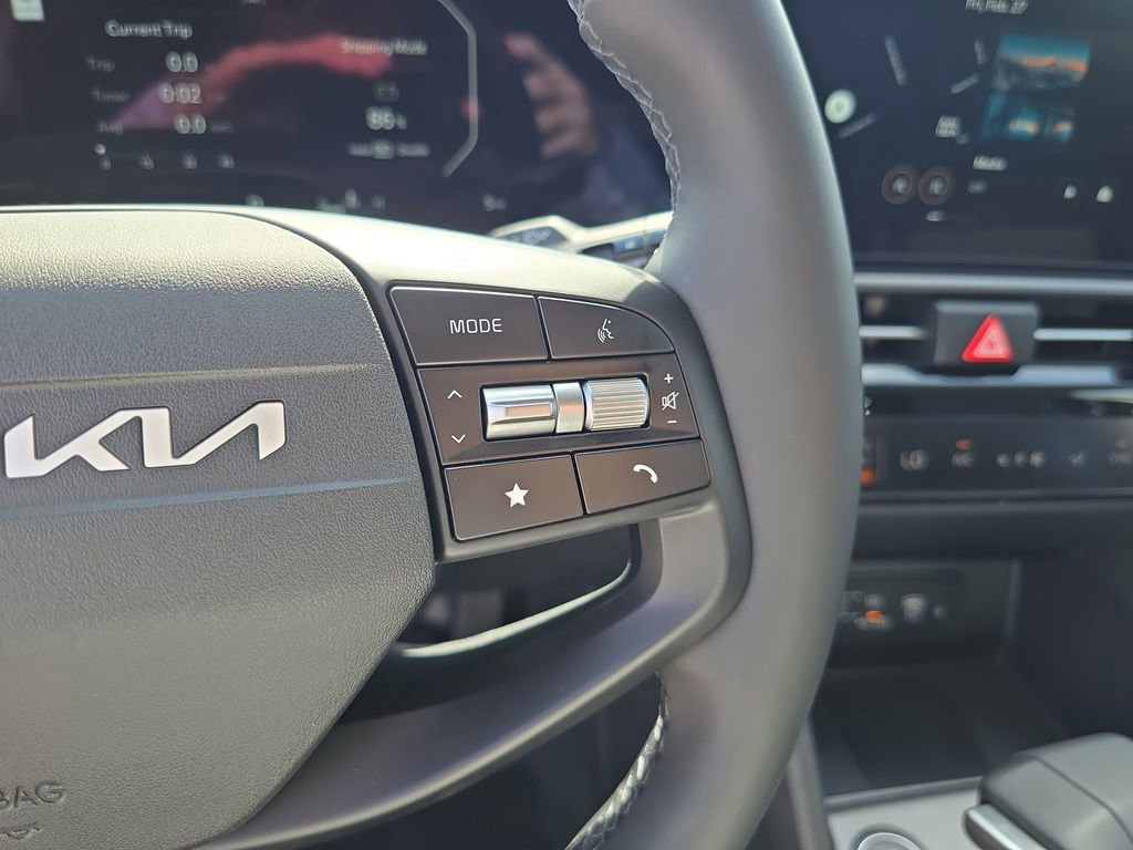 New 2026 Kia Sportage SX image 32