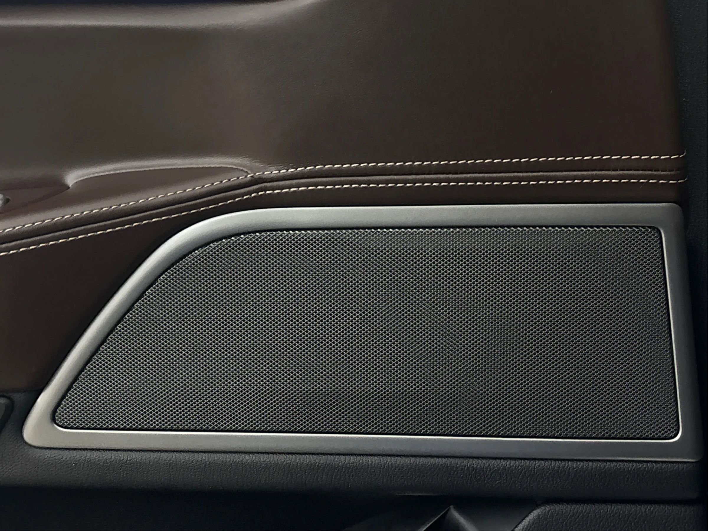 Used 2017 BMW 750i xDrive image 41