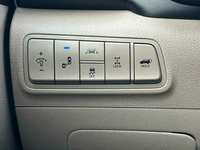 Used 2021 Hyundai Tucson Limited image 31