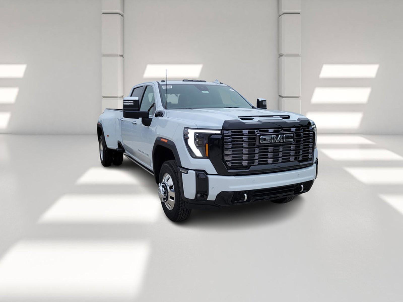 New 2026 GMC Sierra 3500 Denali Ultimate image 3