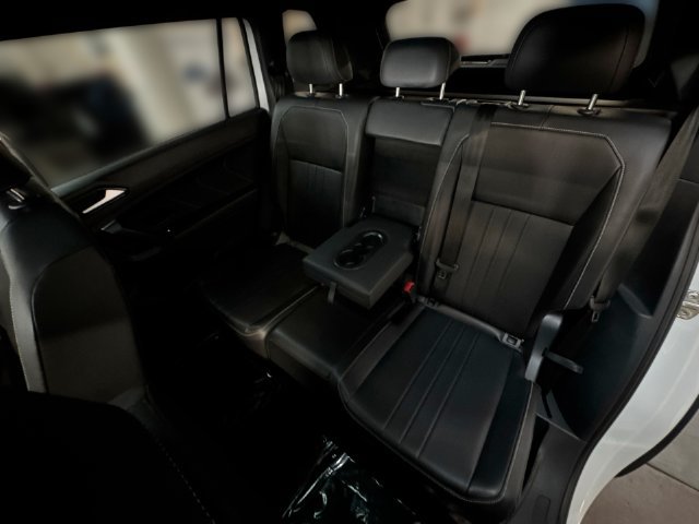 Certified 2024 Volkswagen Tiguan SE R-Line AWD/4WD image 25