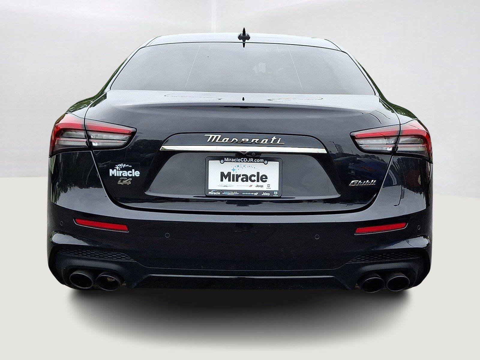 Used 2023 Maserati Ghibli Modena Q4 AWD/4WD image 5