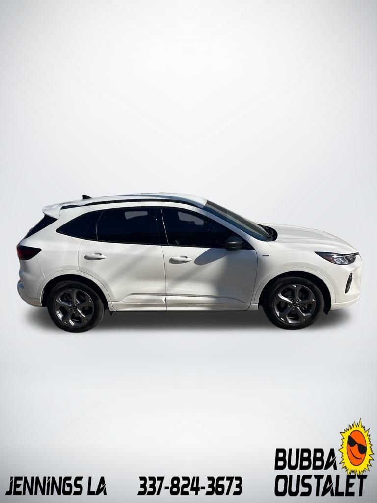 Used 2023 Ford Escape ST-Line w/ Tech Pack #1 image 4