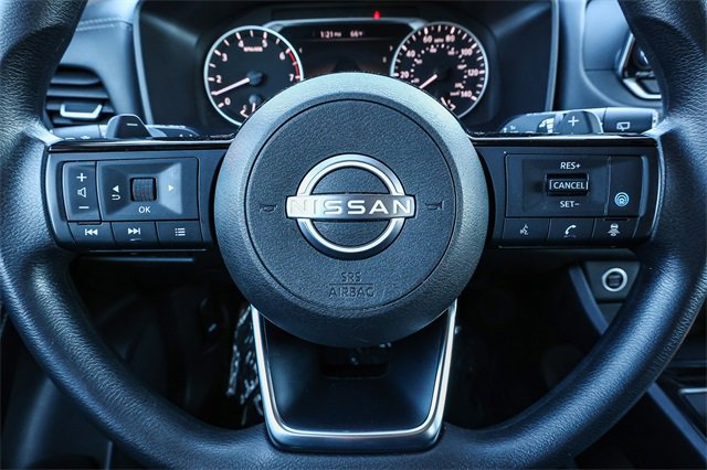 Used 2023 Nissan Rogue SV image 25