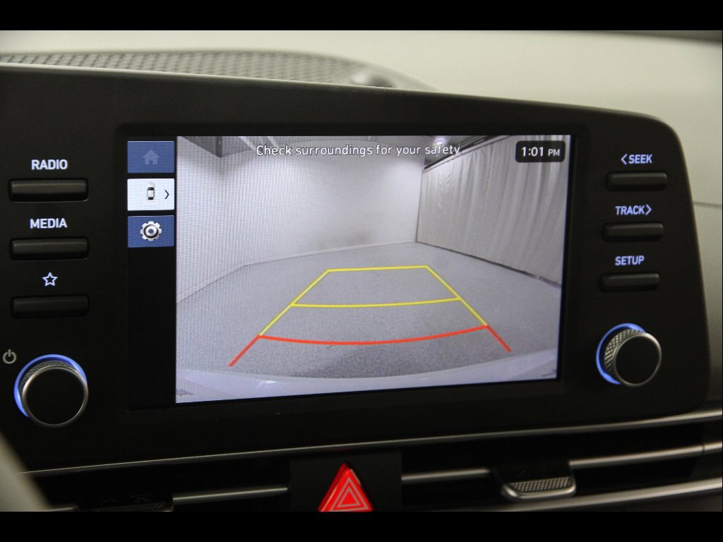 Certified 2025 Hyundai Elantra Sport image 12