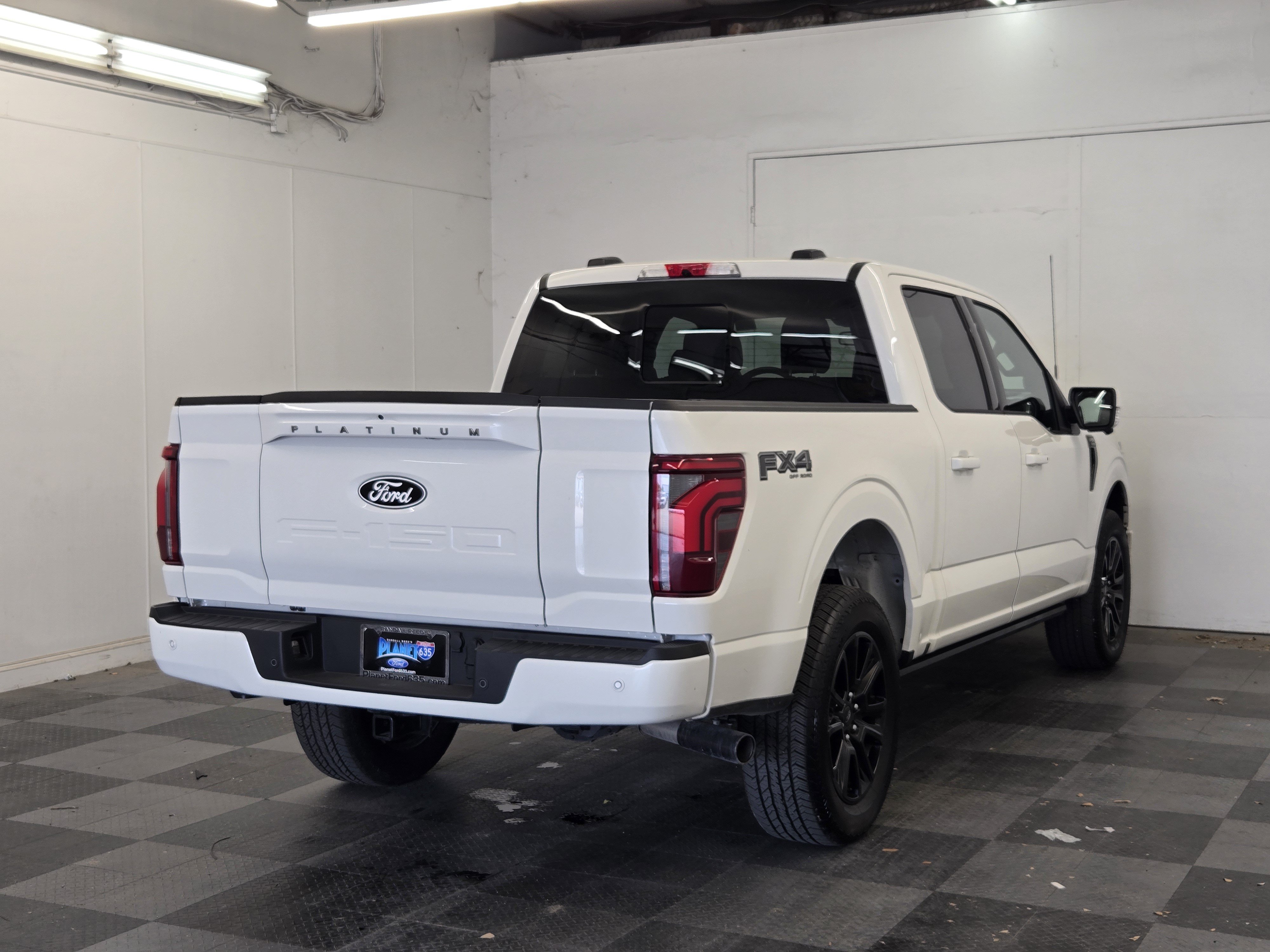 Used 2025 Ford F150 Platinum w/ FX4 Off-Road Package AWD/4WD image 5