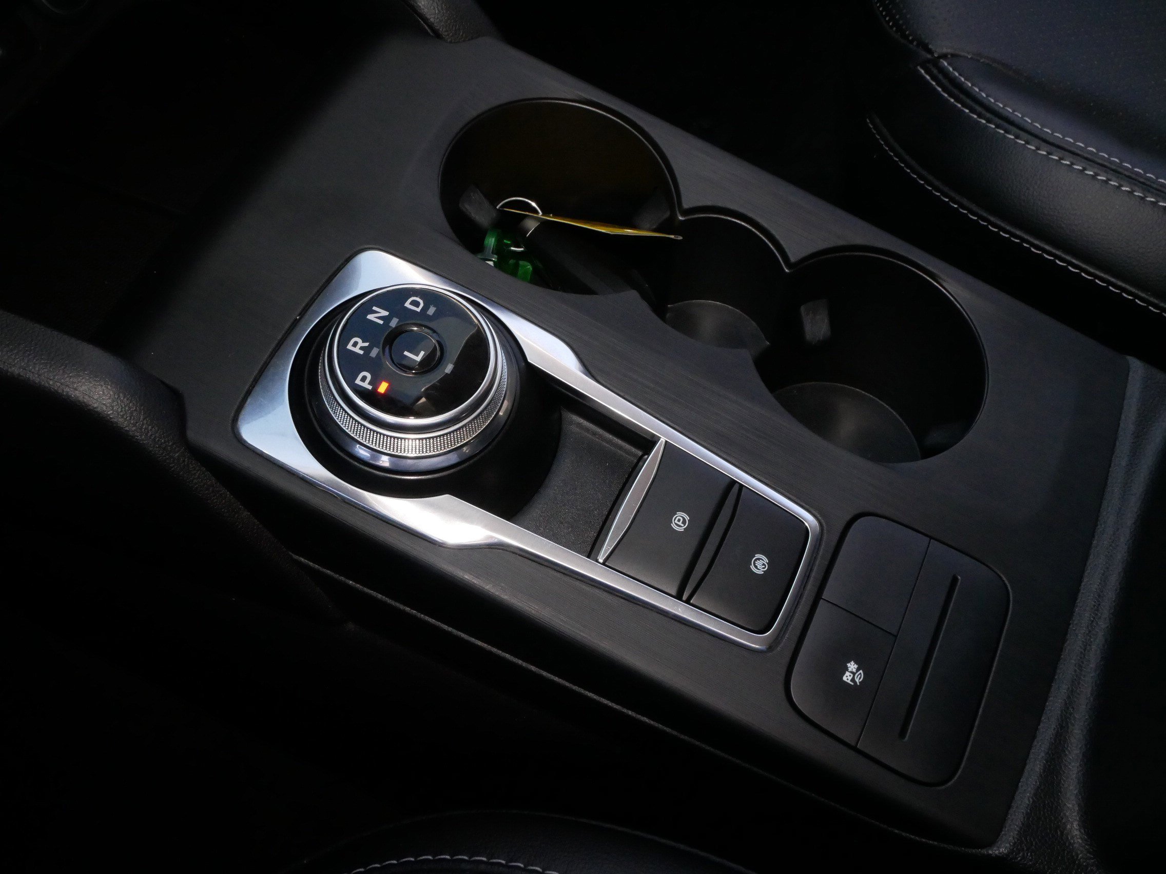 Used 2021 Ford Escape SEL image 24