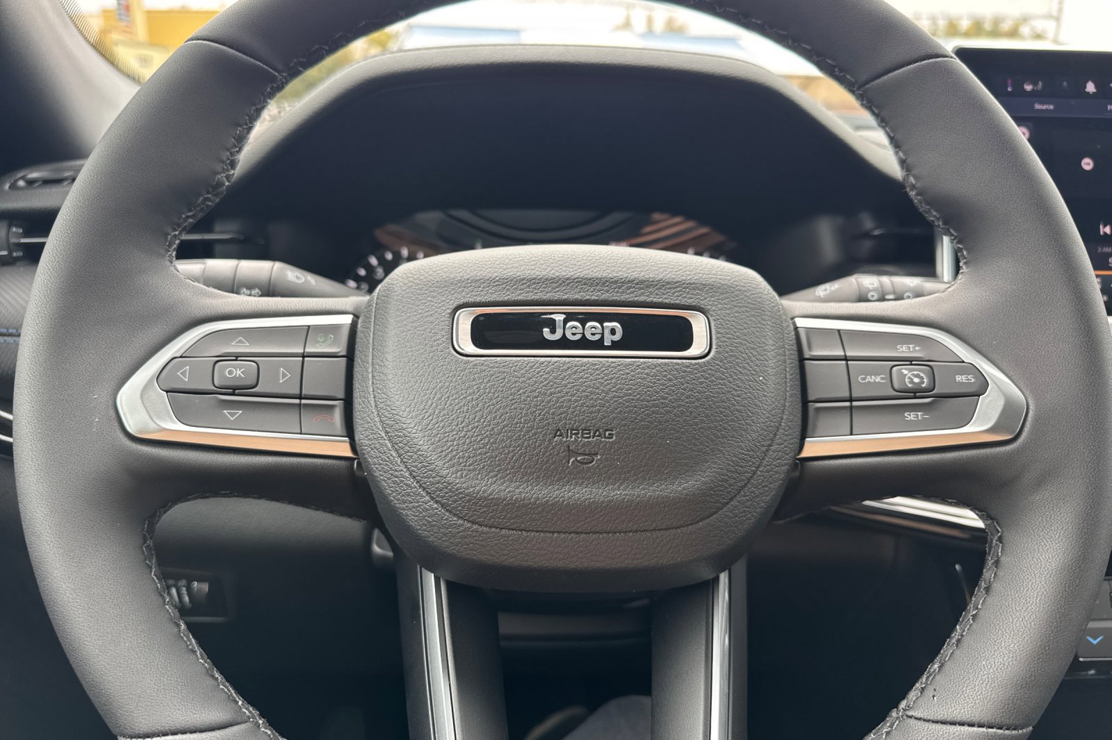 New 2026 Jeep Compass Latitude image 22
