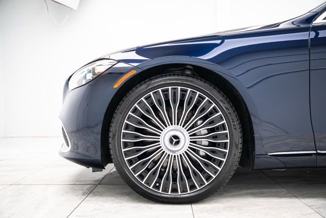 Used 2025 Mercedes-Benz Maybach S 580 4MATIC image 54