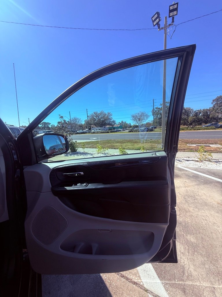 Used 2016 Dodge Grand Caravan SE w/ Quick Order Package 29E SE image 13
