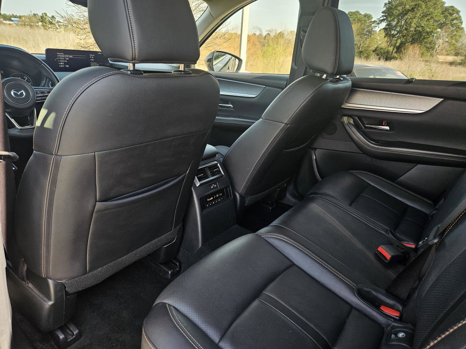 Used 2024 MAZDA CX-90 3.3 Turbo w/ Preferred Plus image 32