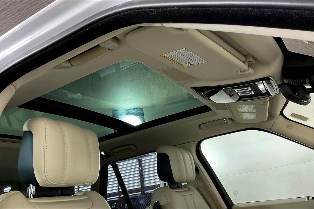 Used 2022 Land Rover Range Rover Westminster Edition image 29