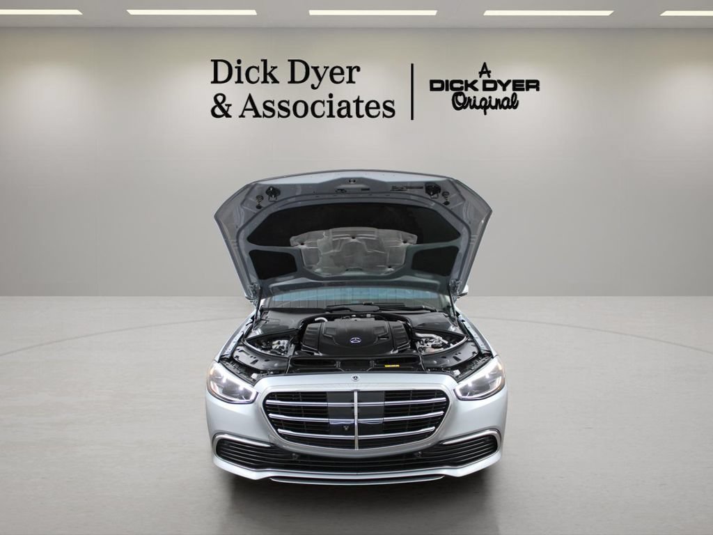 Used 2022 Mercedes-Benz S 580 4MATIC Sedan image 42