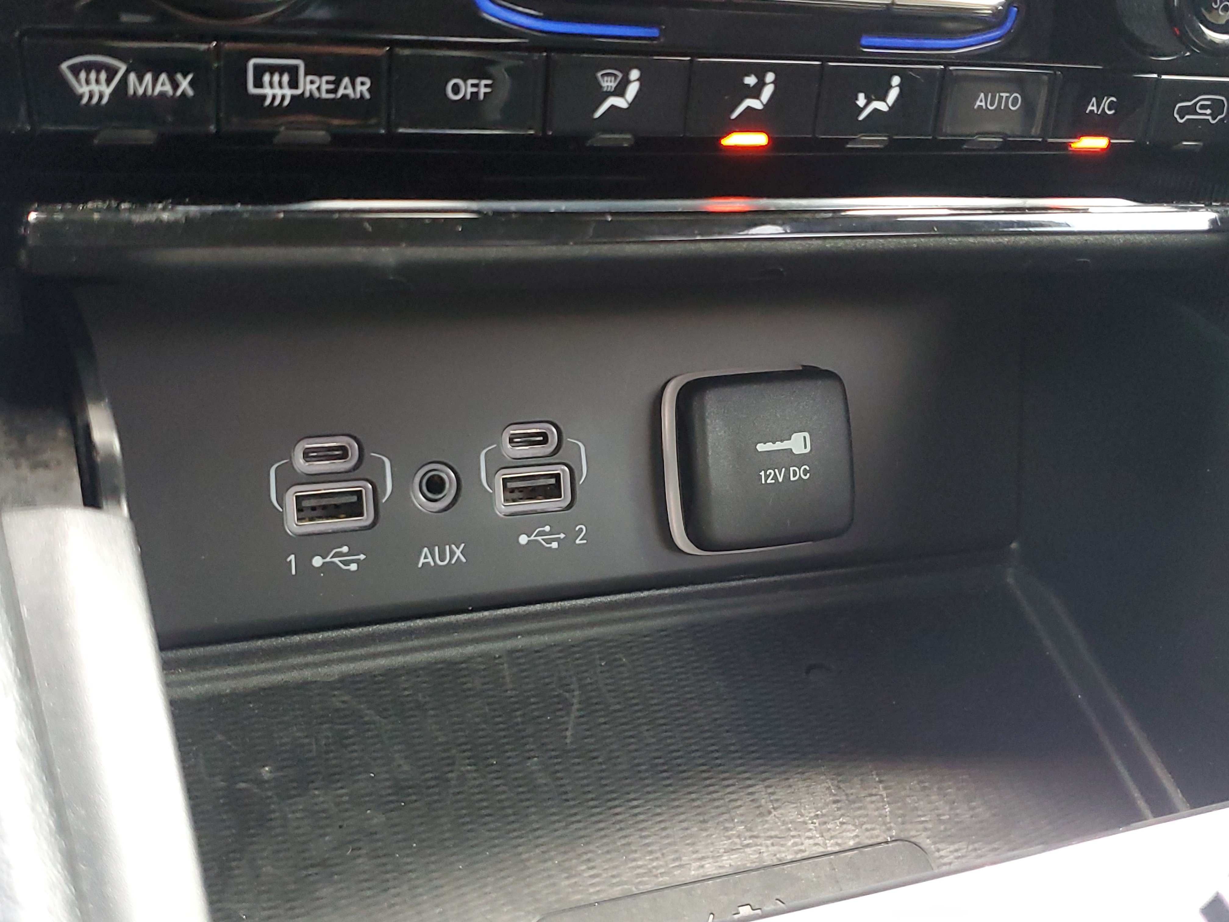 Used 2024 Jeep Grand Cherokee Altitude RWD image 30