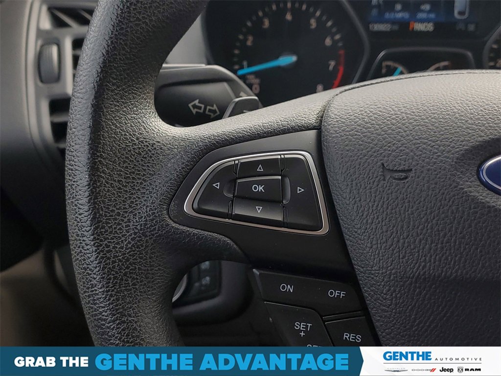 Used 2017 Ford Escape SE w/ Equipment Group 201A image 15