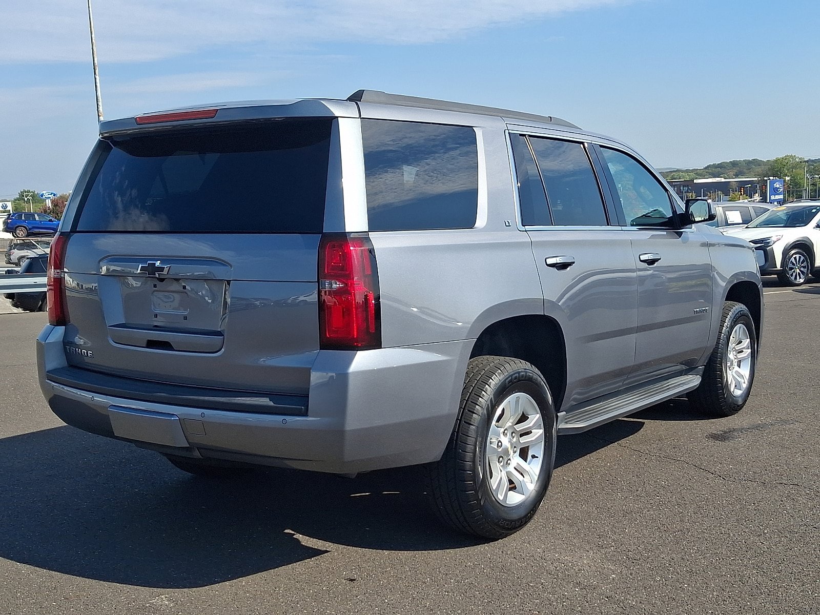 Used 2020 Chevrolet Tahoe LT w/ Luxury Package AWD/4WD image 6