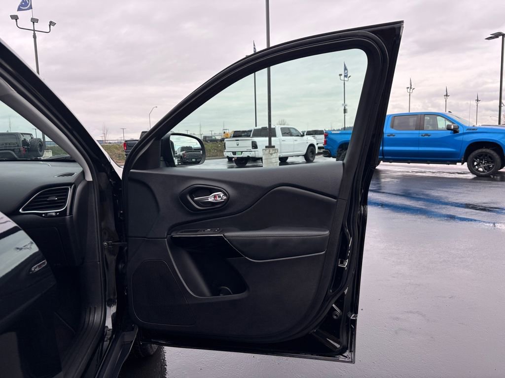 Used 2023 Jeep Cherokee Altitude Lux w/ Lux Elite Package image 26