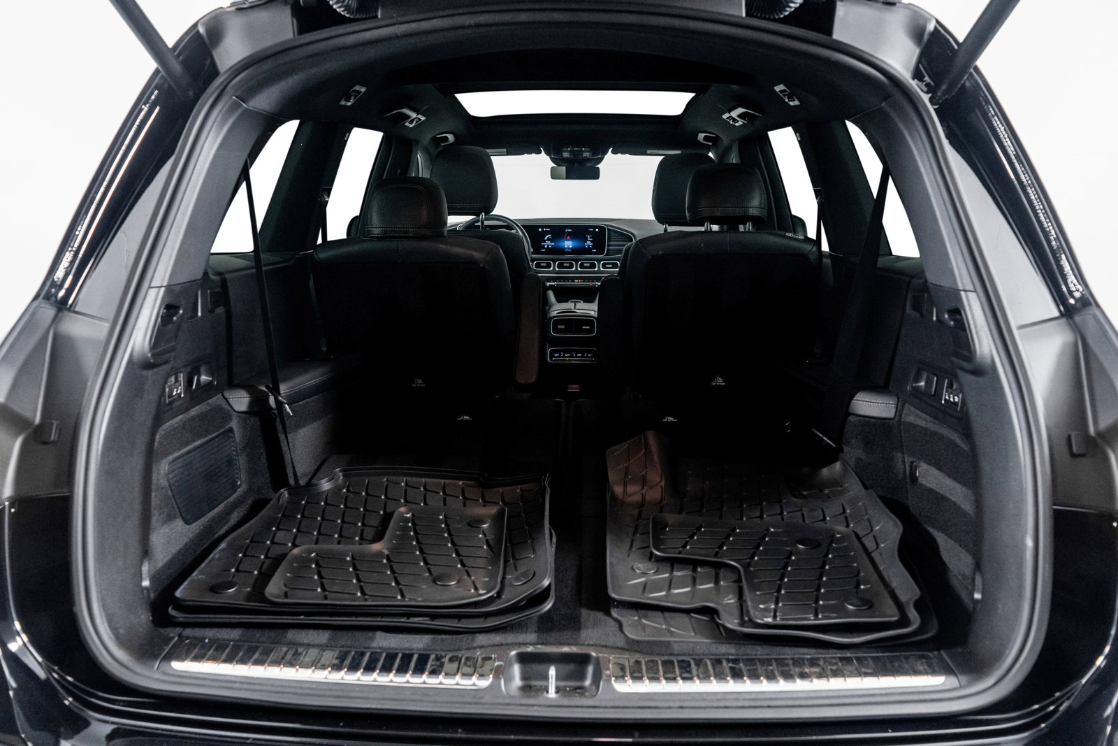 Used 2023 Mercedes-Benz GLS 580 4MATIC image 57