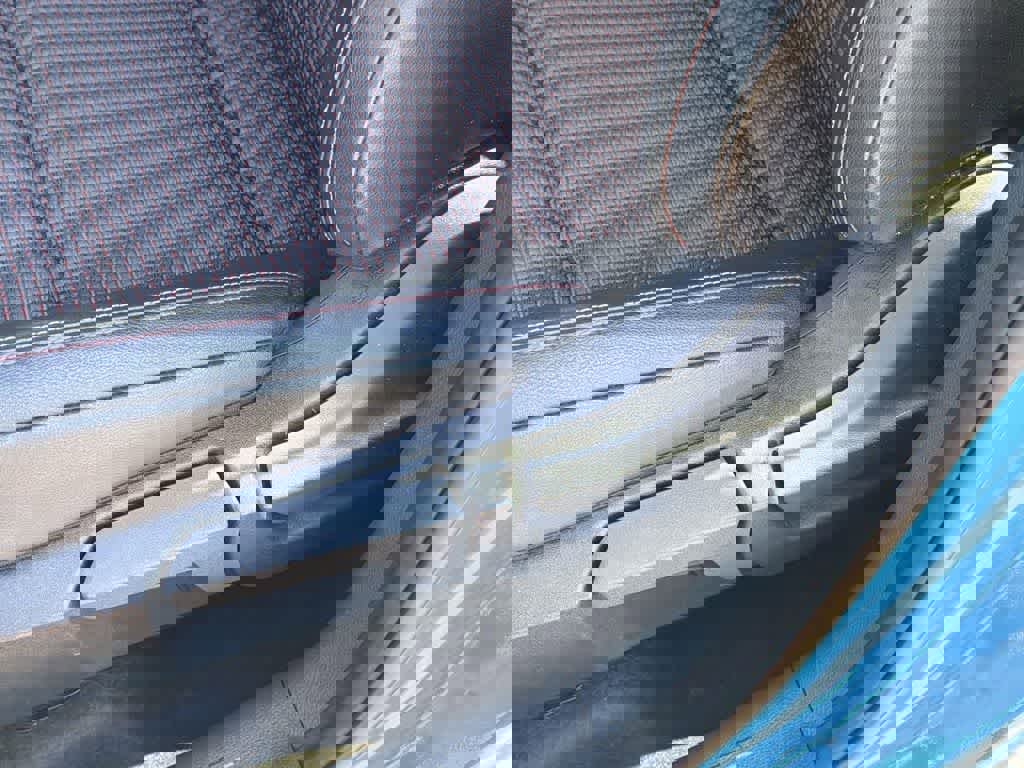 Used 2025 Nissan Kicks SR image 25