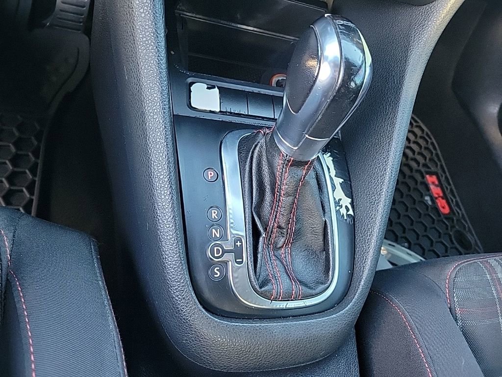 Used 2012 Volkswagen GTI 4-Door image 13