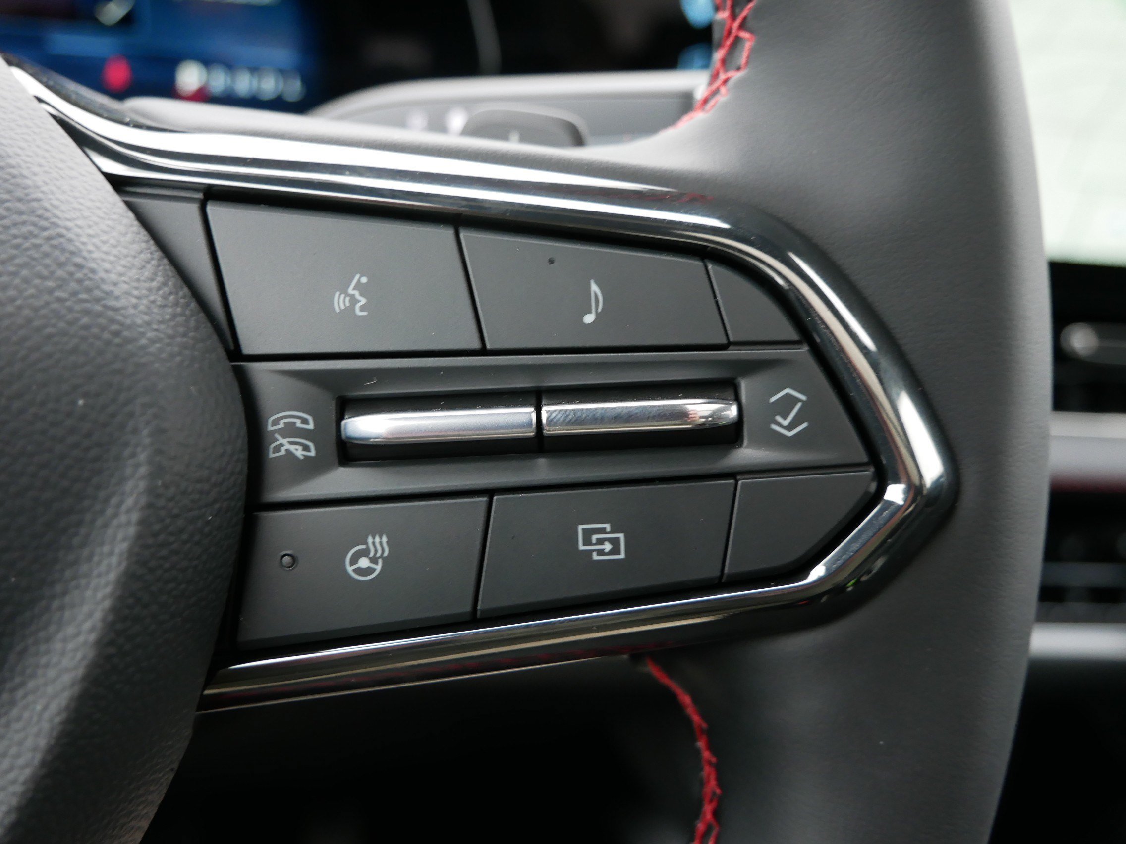 New 2027 Chevrolet Equinox RS w/ Safety and Technology Package AWD/4WD image 25