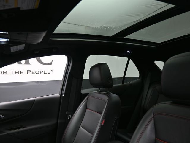 Used 2023 Chevrolet Equinox RS w/ RS Leather Package image 17