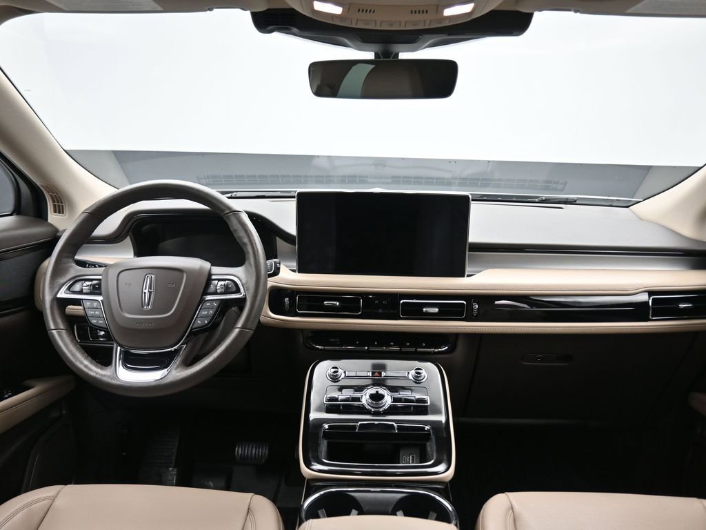 Used 2022 Lincoln Nautilus AWD w/ Premium Package image 38