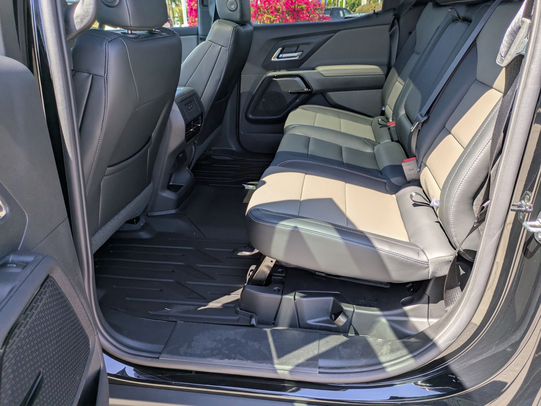 New 2026 Chevrolet Silverado EV Trail Boss w/ Premium Package image 13