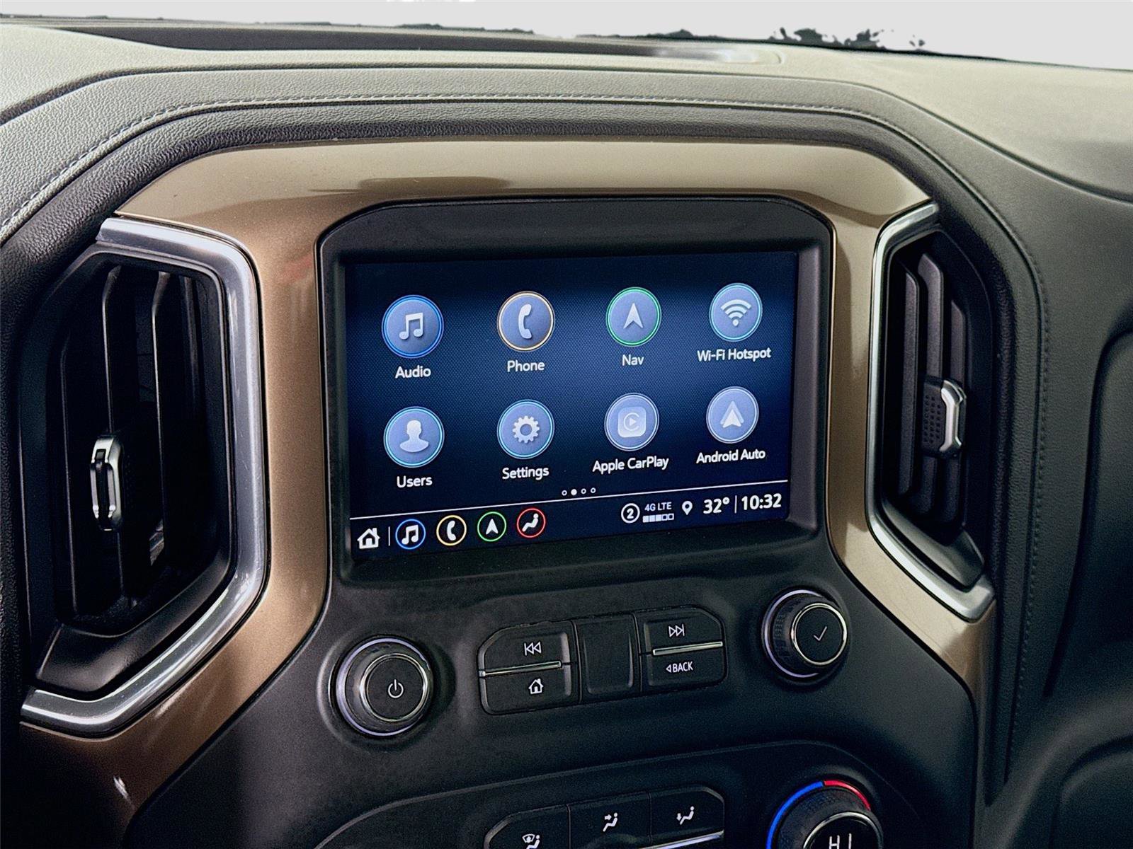 Used 2021 Chevrolet Silverado 3500 High Country w/ Safety Package II image 9