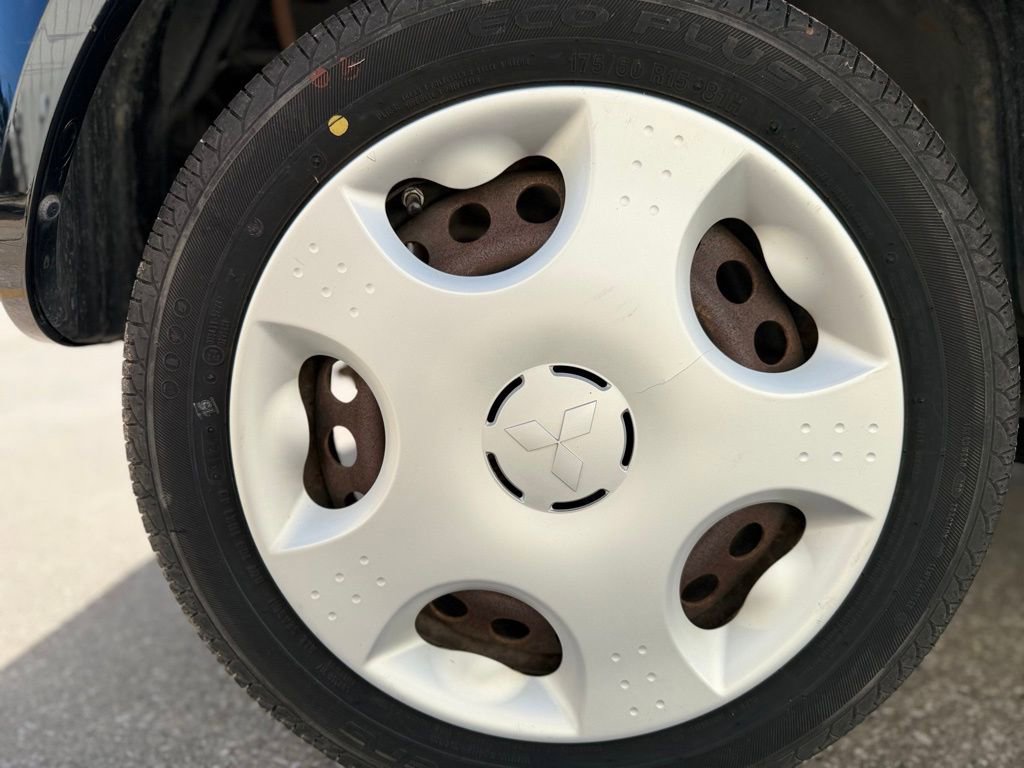 Used 2012 Mitsubishi i ES RWD image 11