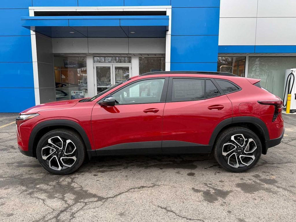 New 2026 Chevrolet Trax RS w/ Sunroof Package image 8
