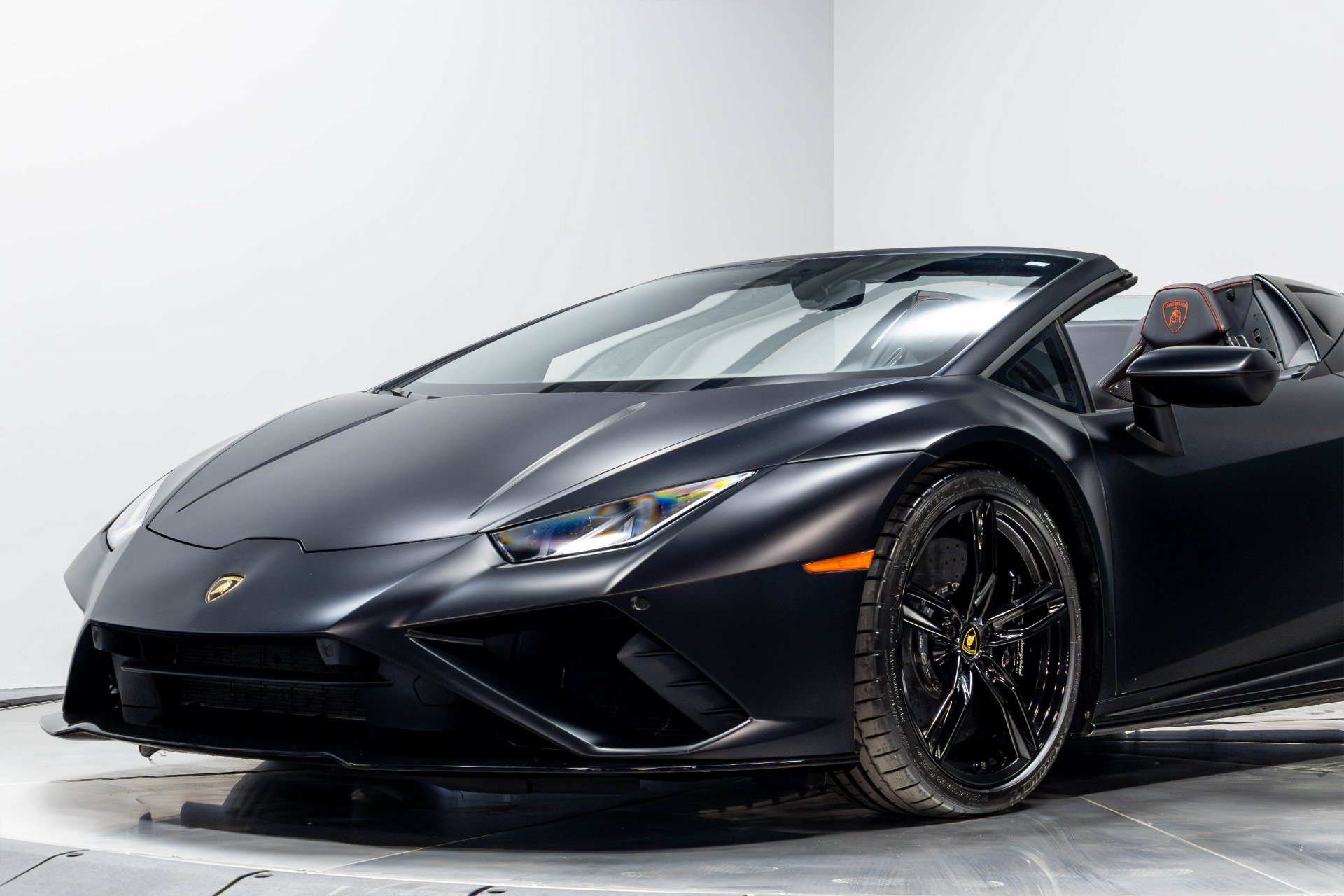 Used 2021 Lamborghini Huracan EVO RWD image 5