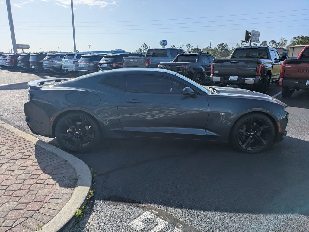Used 2019 Chevrolet Camaro SS image 4