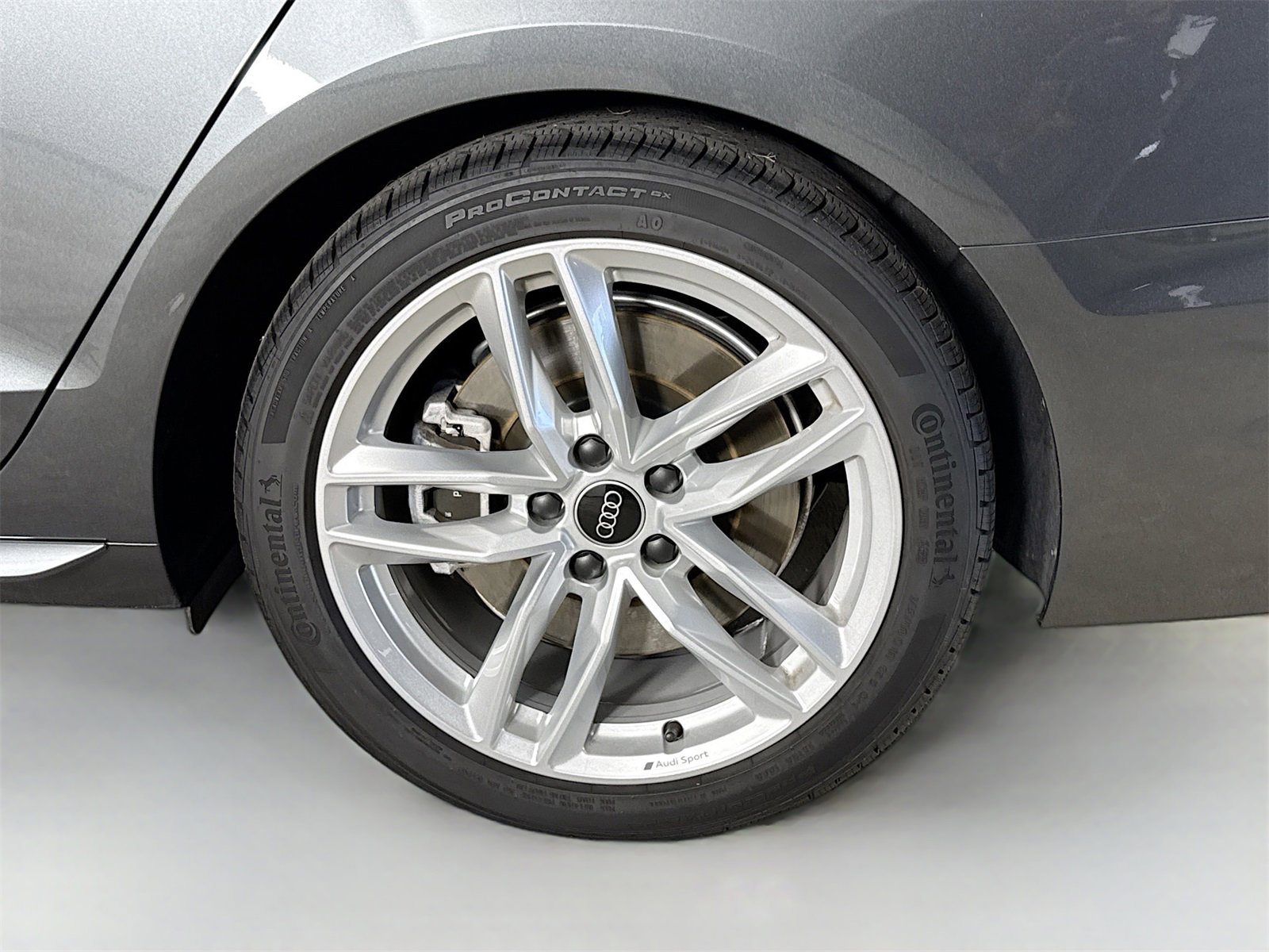 Used 2024 Audi A4 2.0T Premium w/ Convenience Package image 31