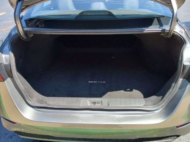 Used 2024 Nissan Sentra SV FWD image 10