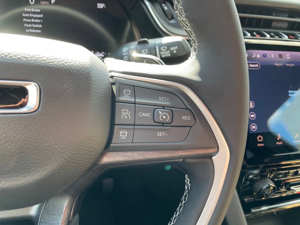 New 2025 Jeep Grand Cherokee Limited w/ Luxury Tech Group II AWD/4WD image 19
