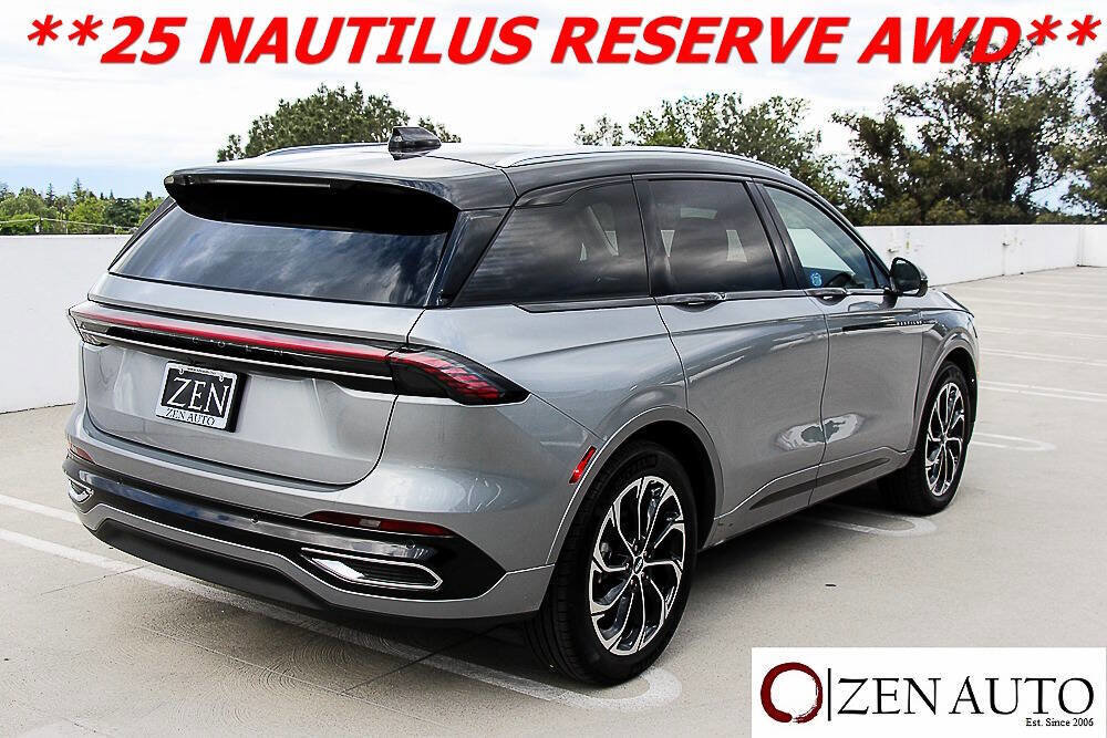 Used 2025 Lincoln Nautilus Reserve image 7