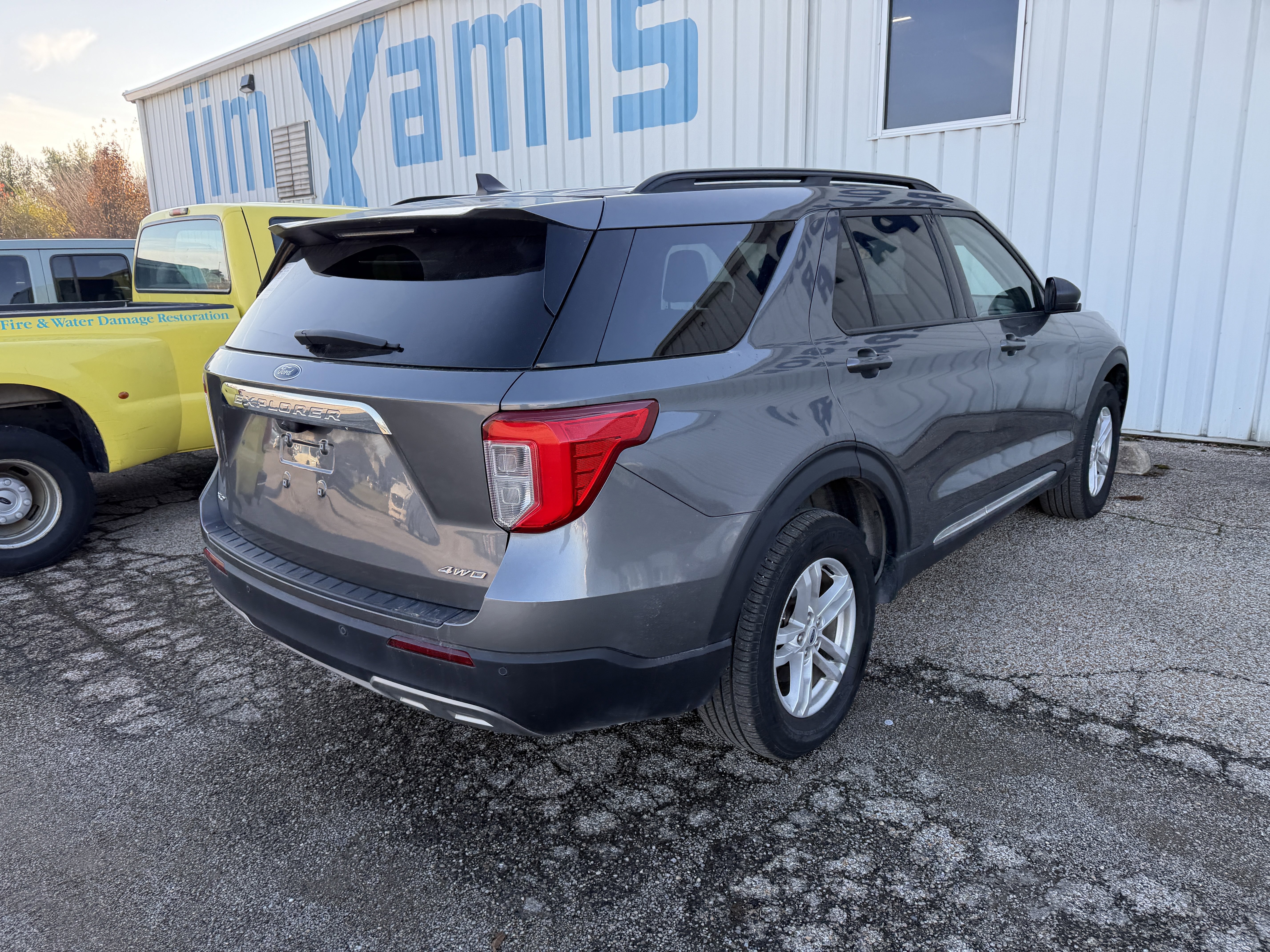 Used 2023 Ford Explorer XLT w/ Equipment Group 202A image 8