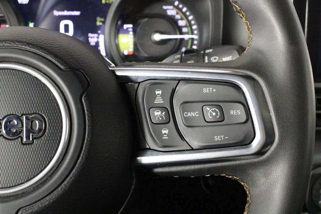 Used 2024 Jeep Wrangler Unlimited Sahara image 24