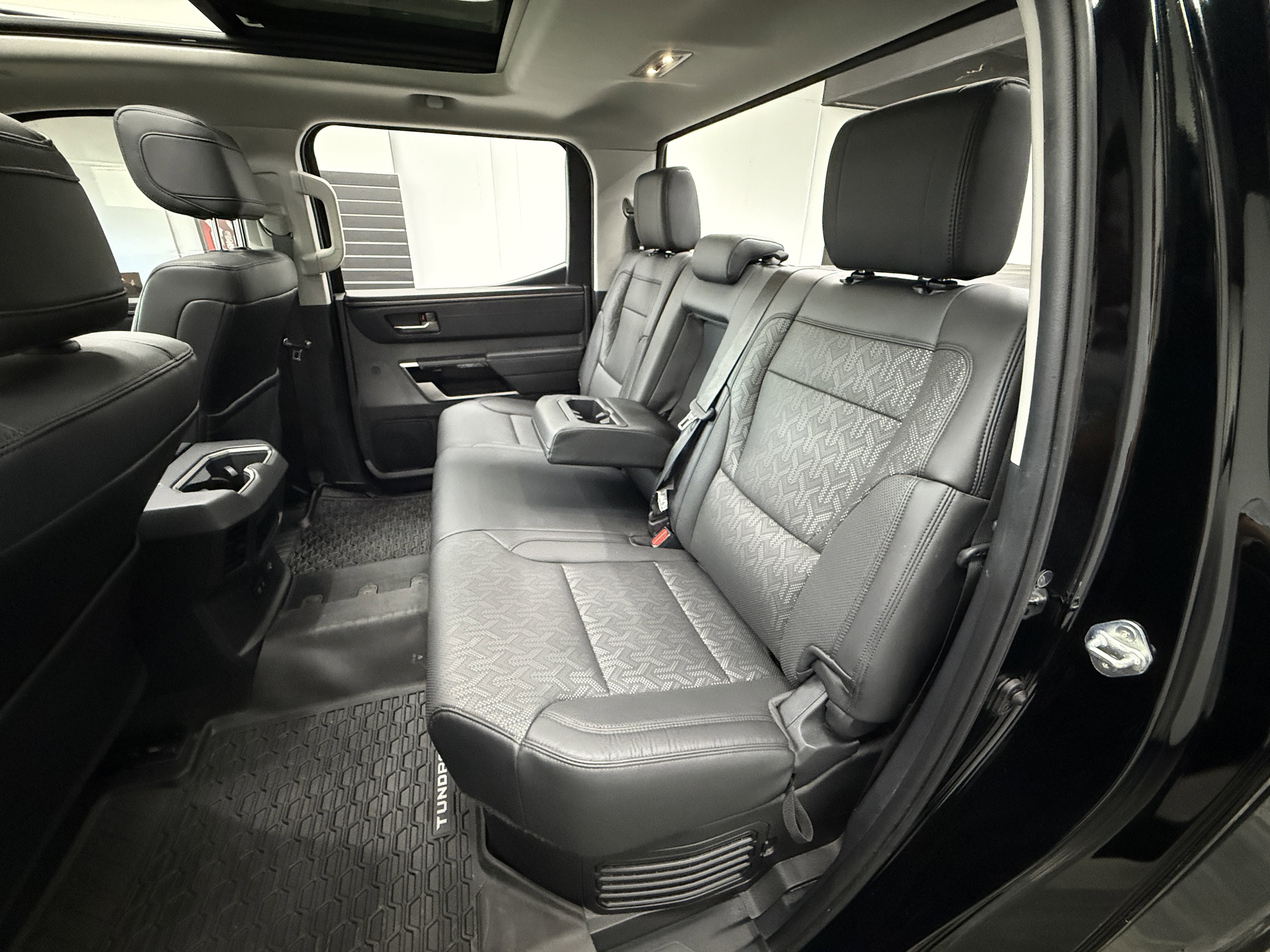 Used 2022 Toyota Tundra Limited image 27