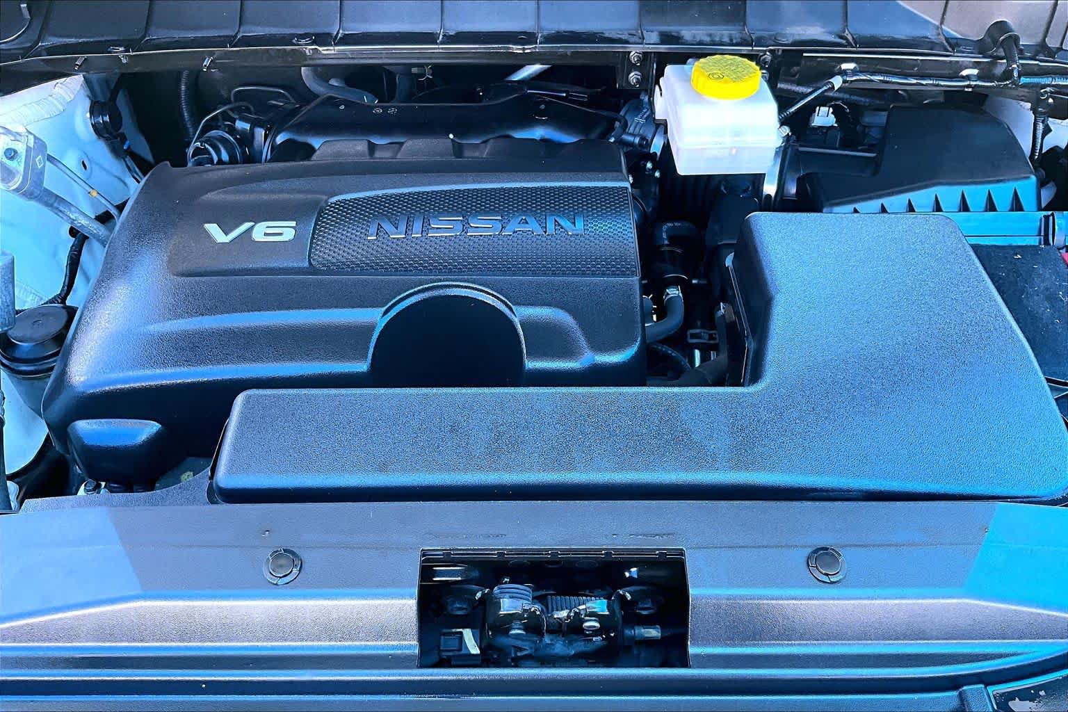 Used 2023 Nissan Pathfinder SL w/ Lighting Package (N92) FWD image 30