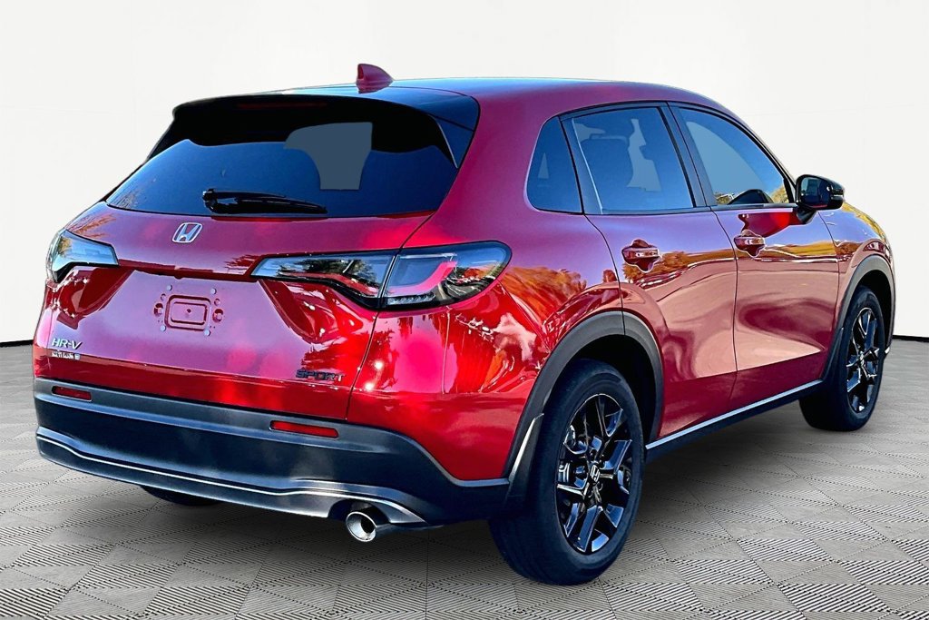 Used 2025 Honda HR-V Sport image 6