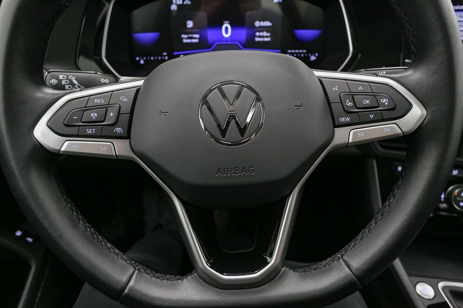 Certified 2024 Volkswagen Jetta SE image 36