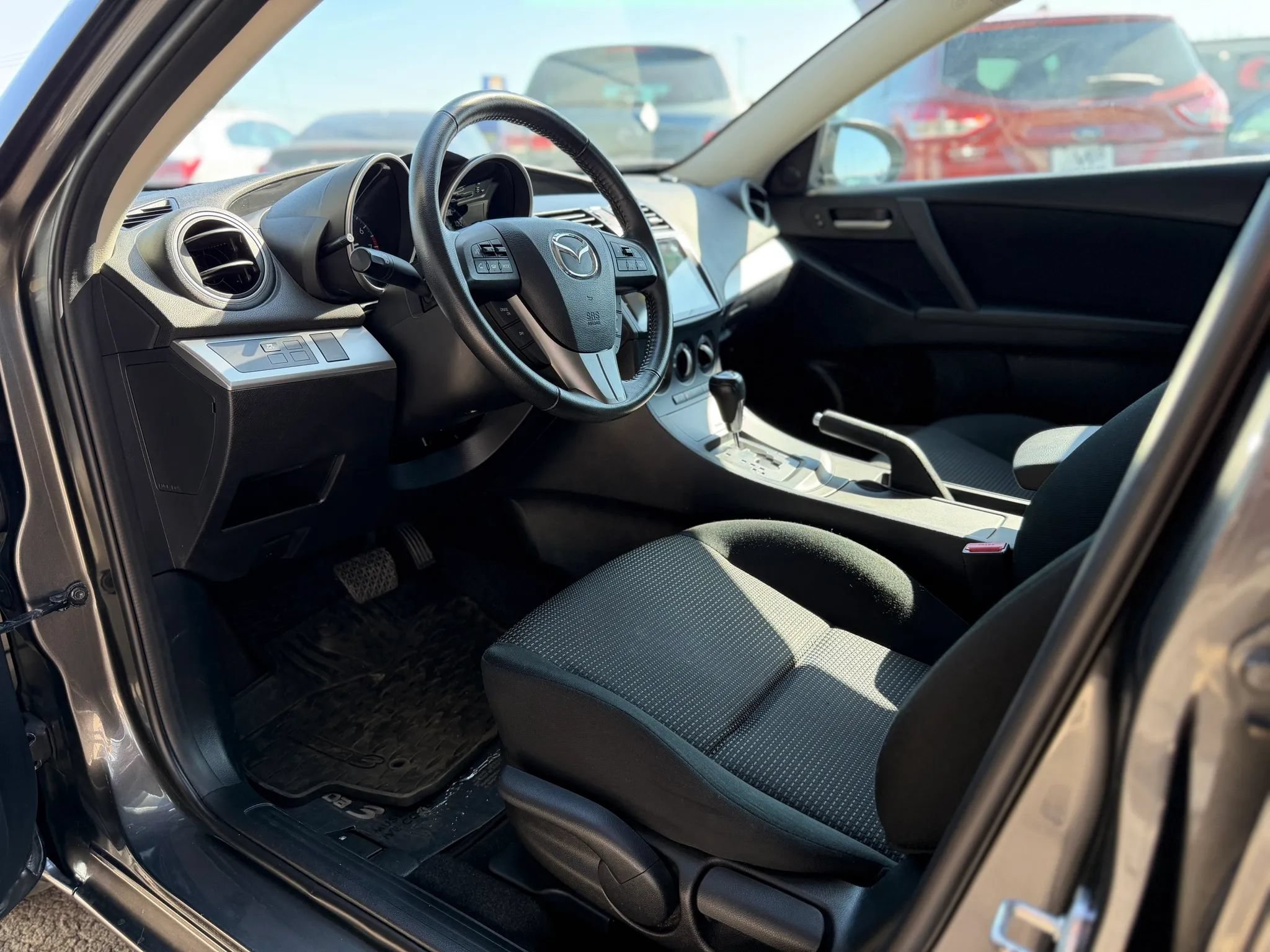 Used 2012 MAZDA MAZDA3 i Touring FWD image 7