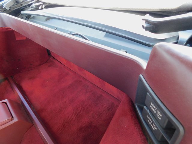 Used 1987 Cadillac Allante image 21