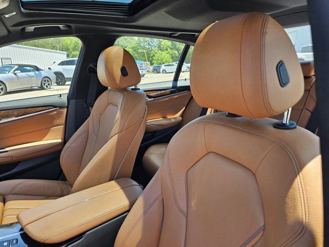 Used 2020 BMW 530i w/ Premium Package RWD image 16