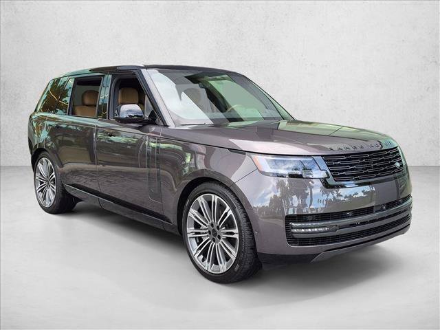 Used 2026 Land Rover Range Rover Long Wheelbase SE AWD/4WD image 3