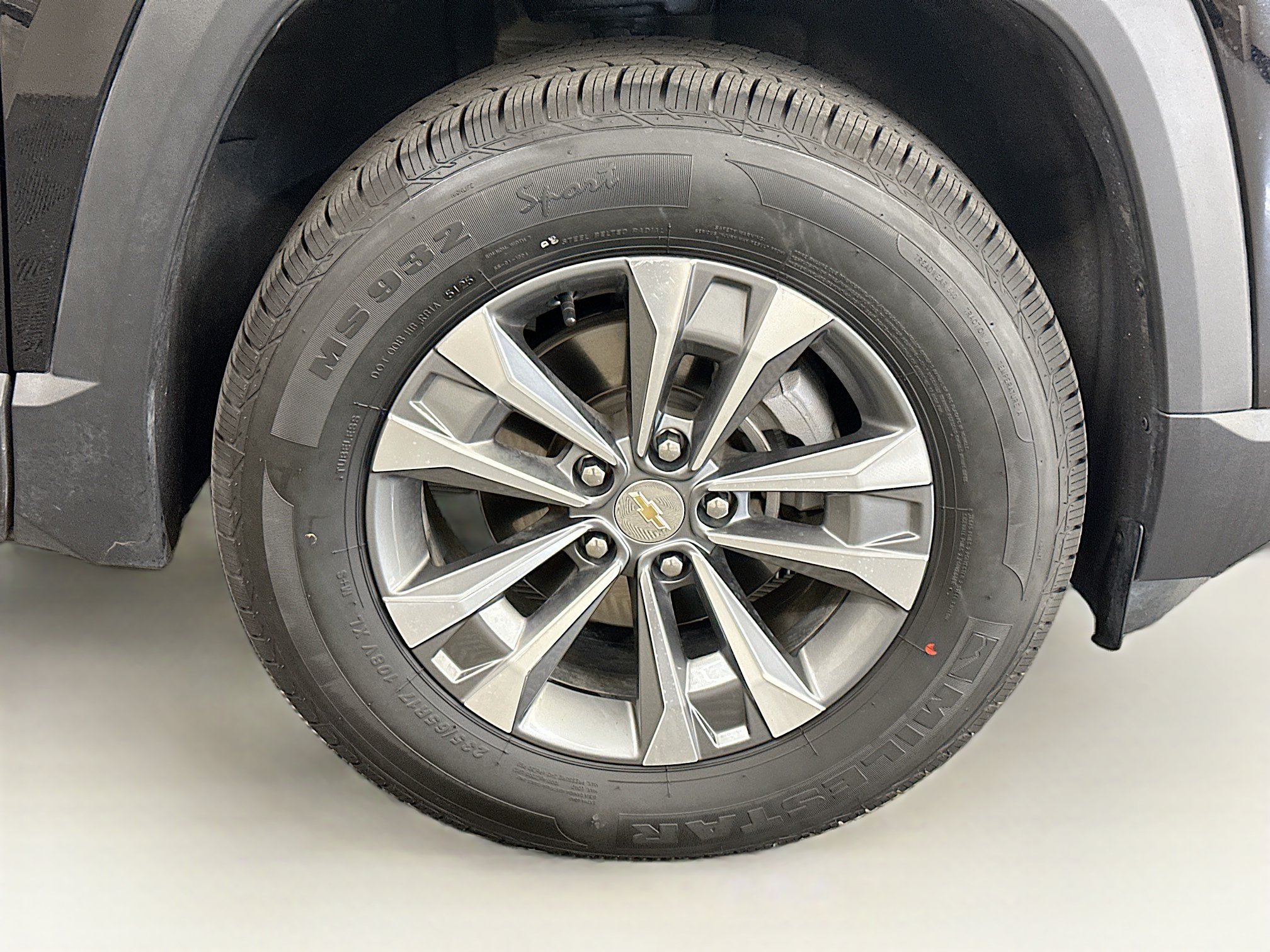 Used 2025 Chevrolet Equinox LT AWD/4WD image 35